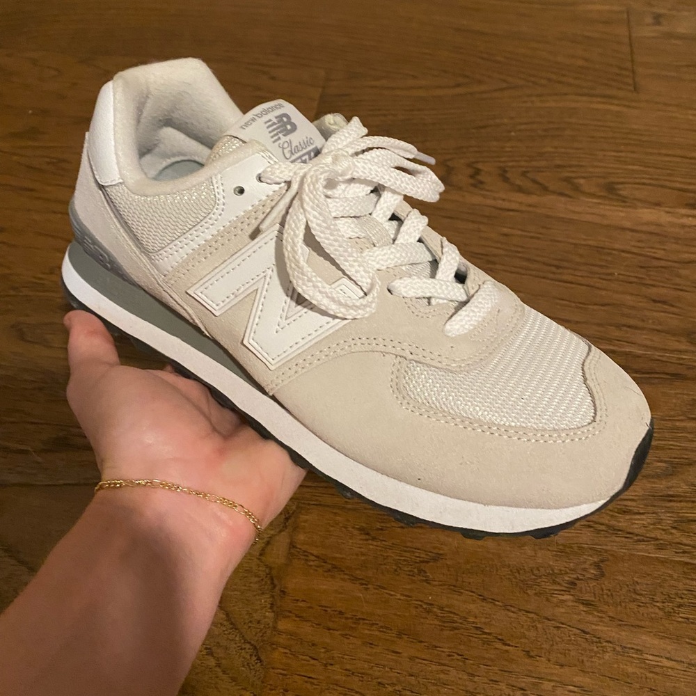 I’ve only worn them twice, great condition!!